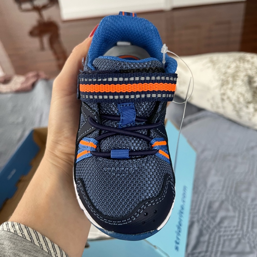 Stride Rite m2p journey - navy color size 5.5 XW